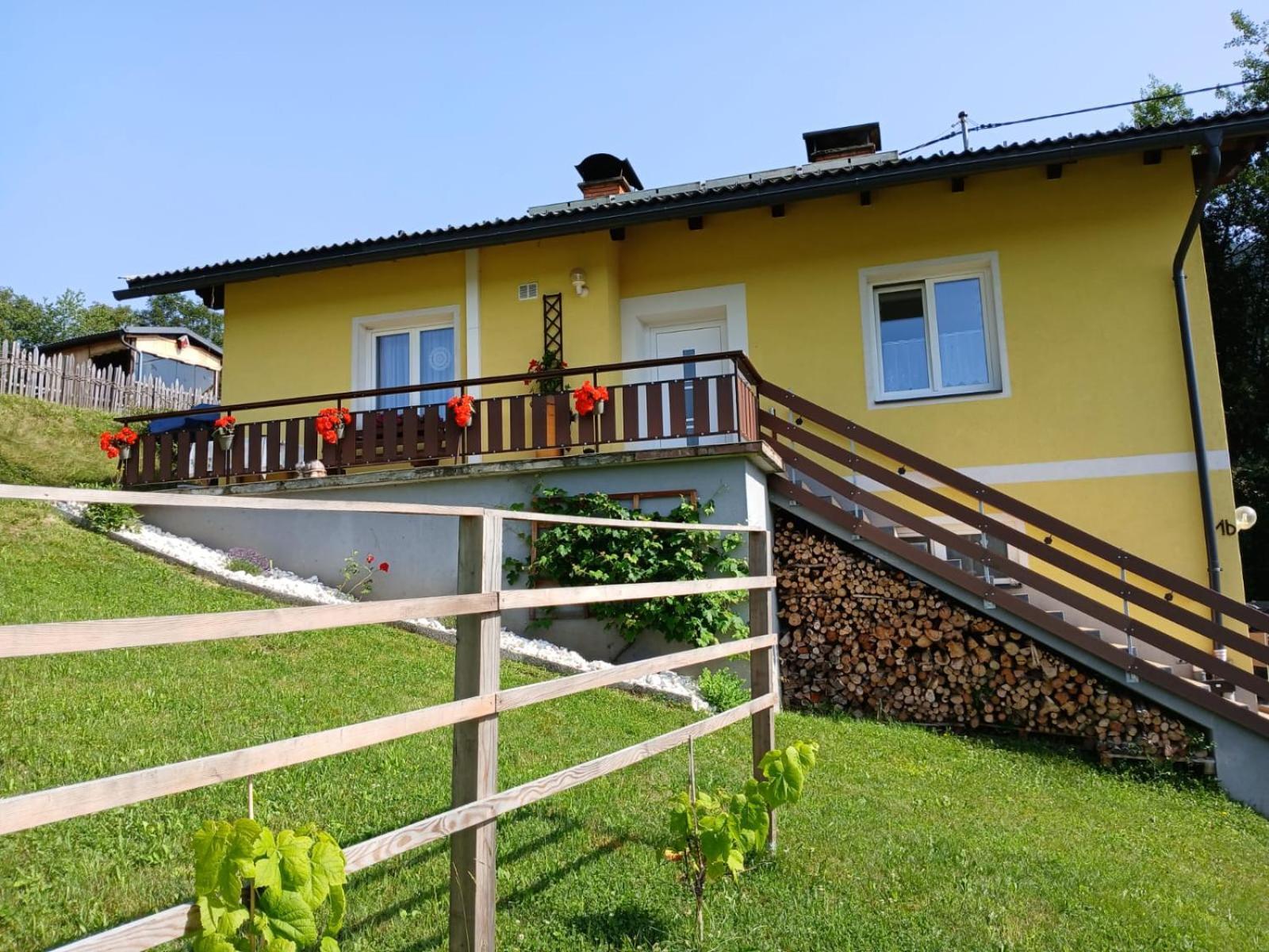 Ferienwohnung Steuerberg Feldkirchen in Kärnten エクステリア 写真